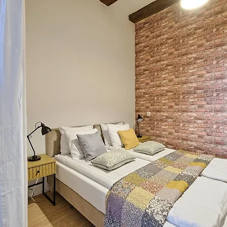 Апартаменты Urban Nest Szewska 21 Краков